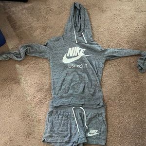 Nike set